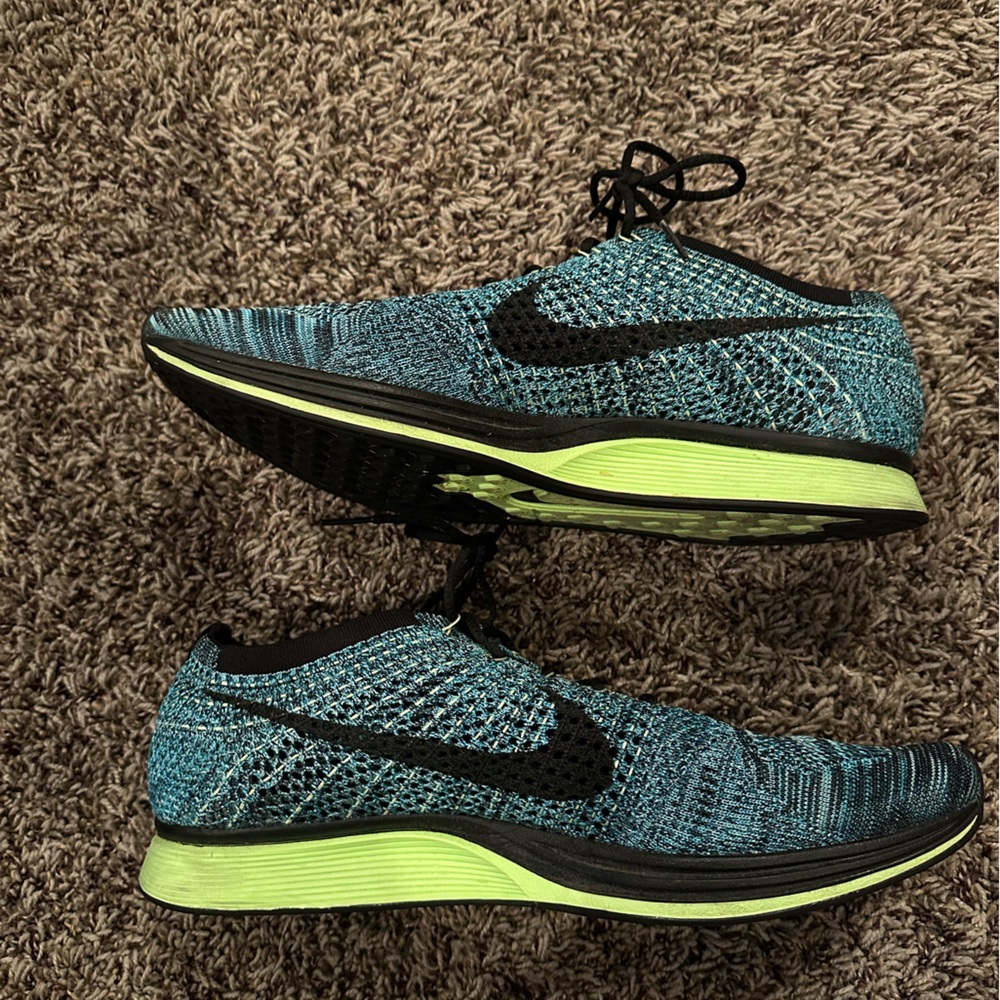 Mens Nike Flyknit Racer Blue Gecko size 12 - Picture 2 of 5